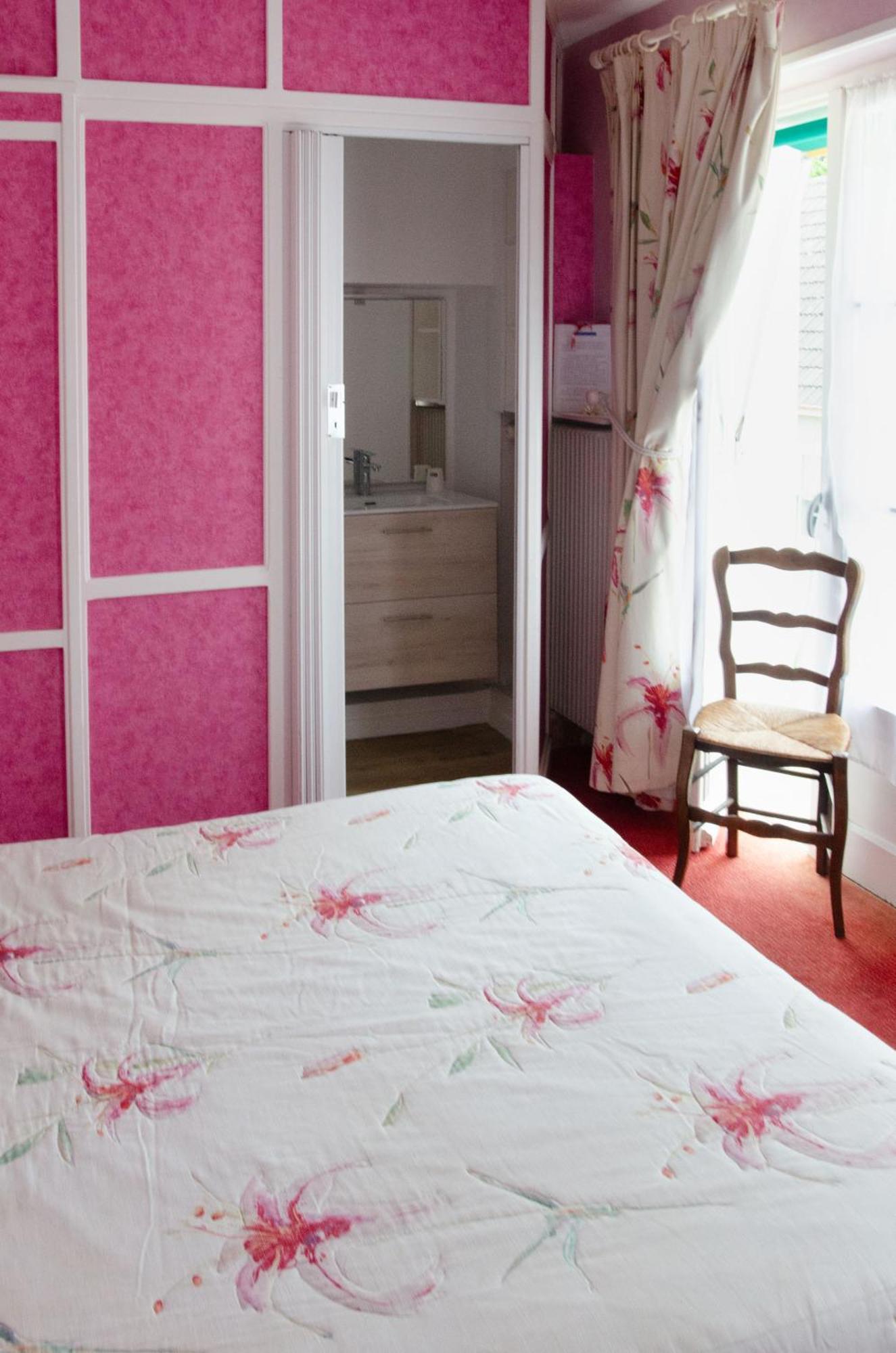 A L'Abri Des Vents Bed & Breakfast Saint-Jean-le-Thomas Exterior photo